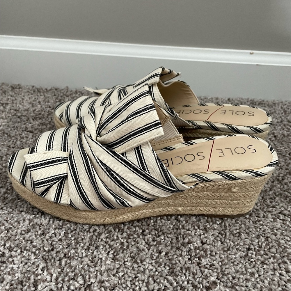 Worn a few times, great condition